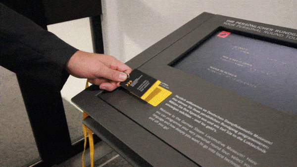 RFID card with visitor identification and individual digital content in museum